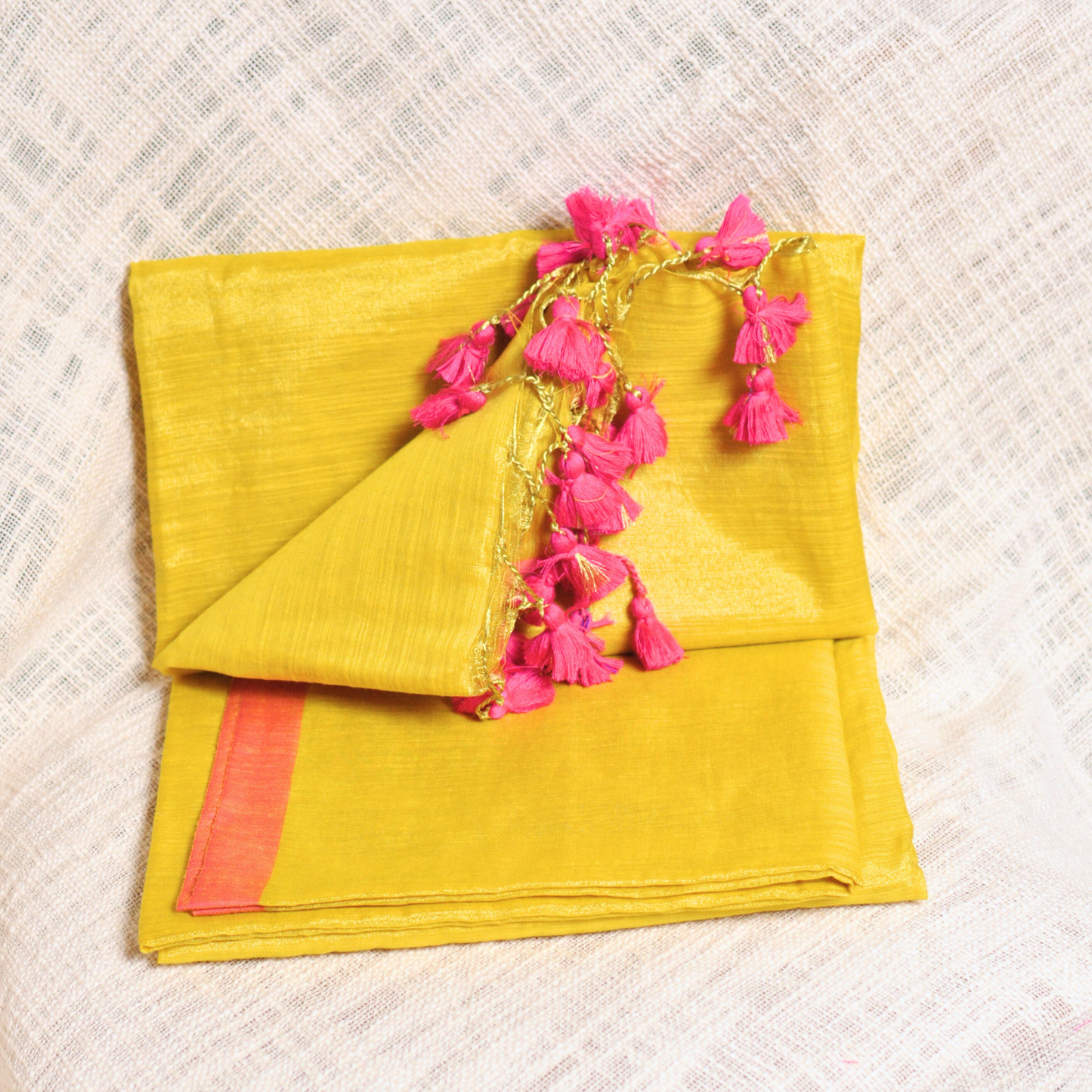 Effortless Elegance – Linen Tissue Saree with Matching Blouse Piece ✨