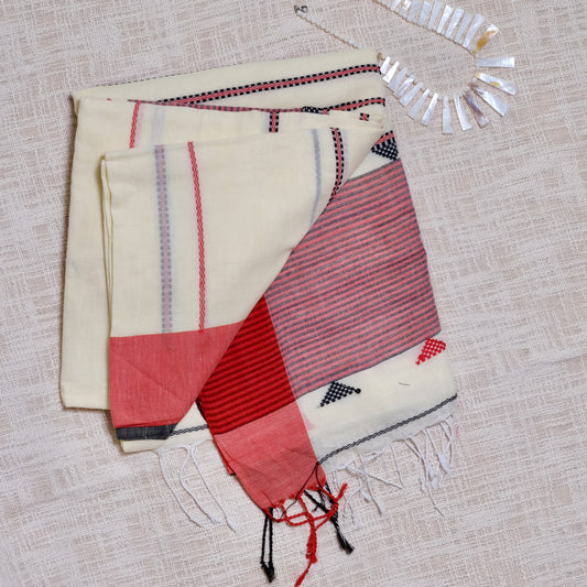 Grace Meets Comfort – Elegant Khadi Cotton Saree with Blouse Piece ✨