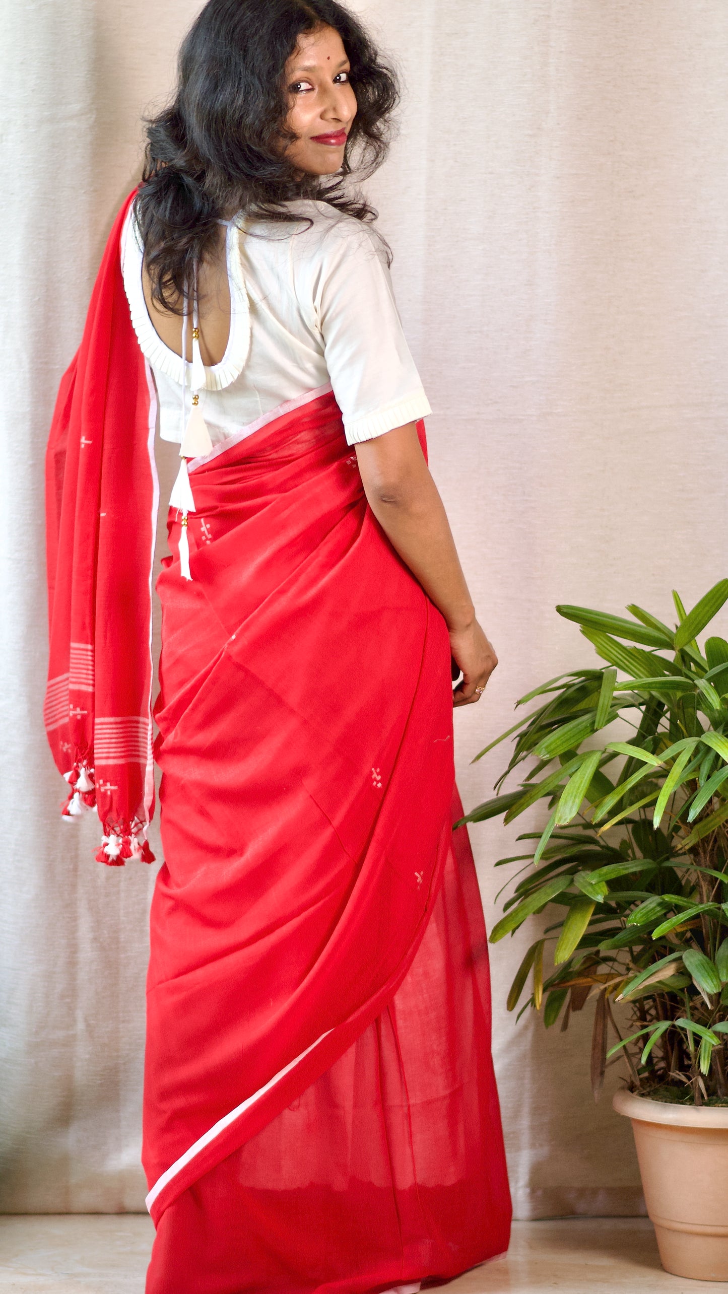 Soft Cotton Khadi Saree with Blouse Piece – Timeless Elegance & Everyday Comfort ✨