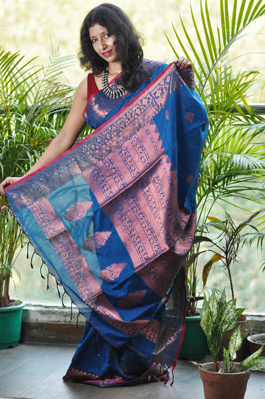 Regal Elegance – Khadi Banarasi Saree with Matching Blouse Piece ✨