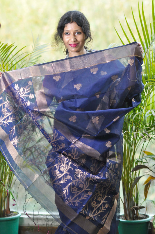 Royal Elegance – Tissue Banarasi Saree with Matching Blouse Piece ✨