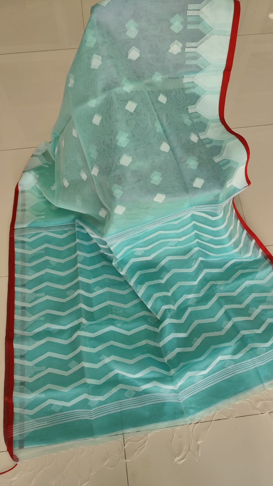 Semi Muslin Saree - Ultralight and Gorgeous