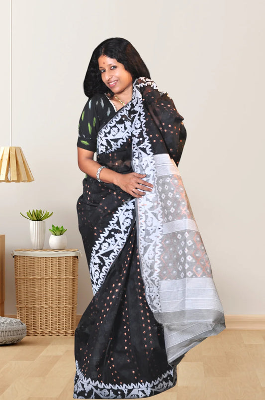 Aarunika - Handloom Jamdani