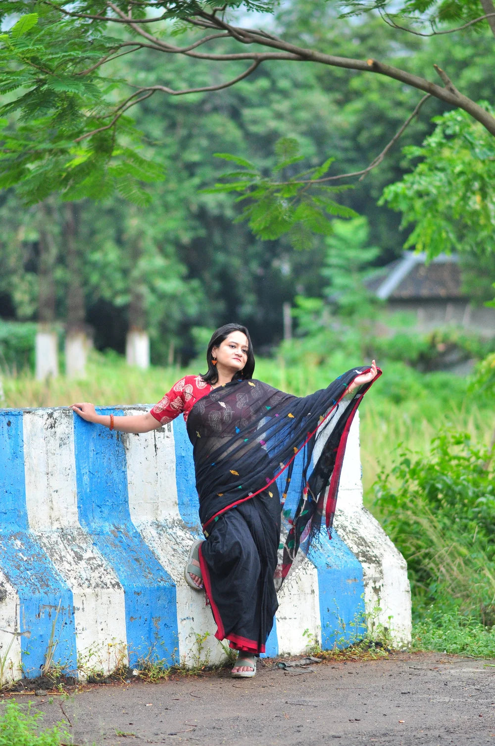 Midnight Melody – Soft Jamdani