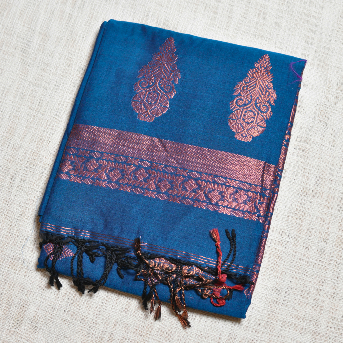 Regal Elegance – Khadi Banarasi Saree with Matching Blouse Piece ✨