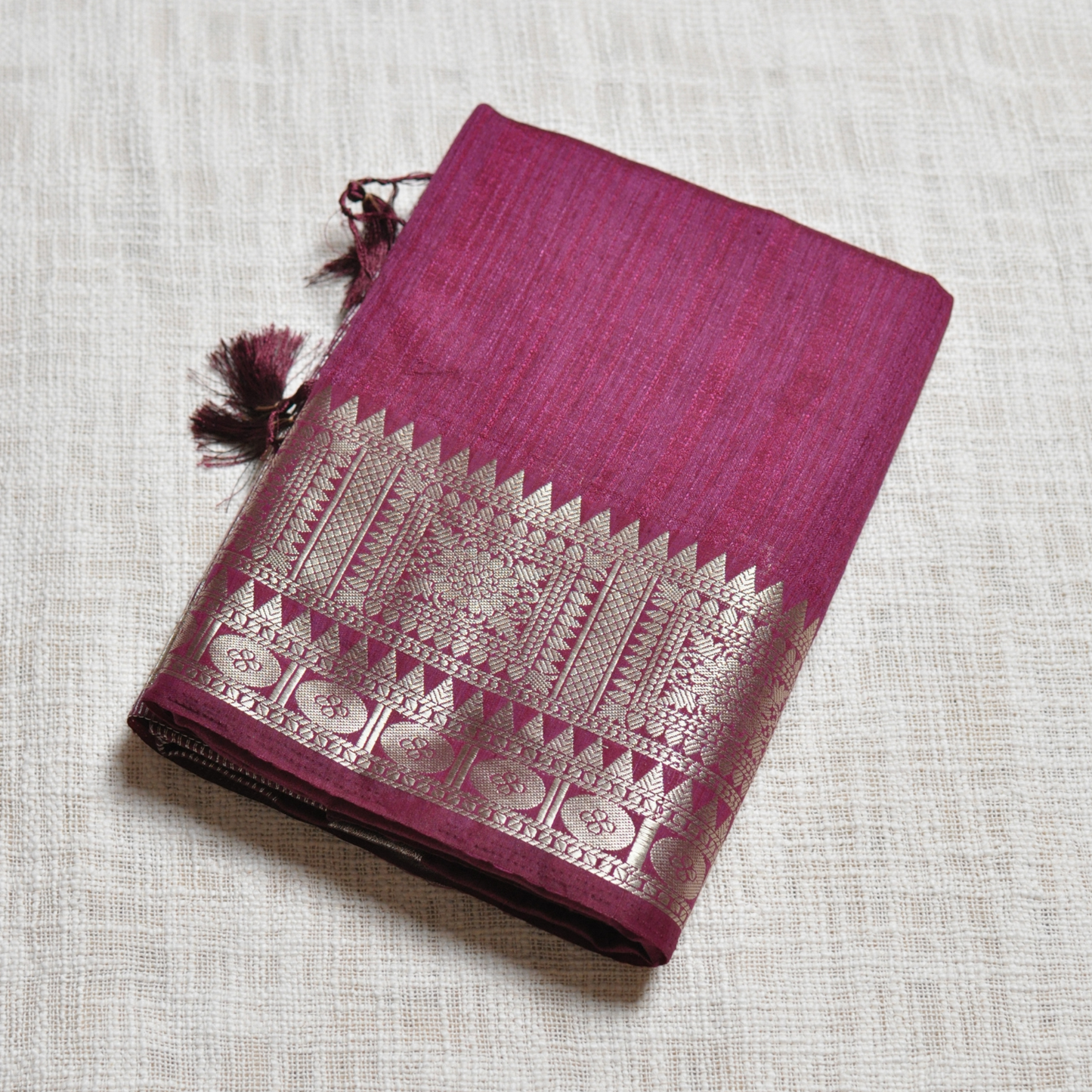 Semi Matka Saree with Blouse Piece ✨