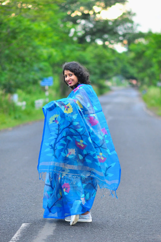 Azure Bloom - Handwoven Tissue Jamdani