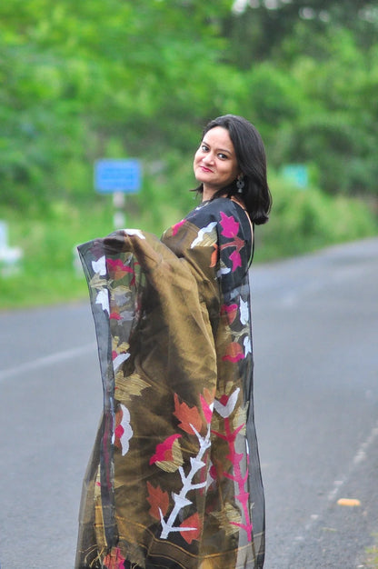 Golden Whisper - Handwoven Tissue Jamdani