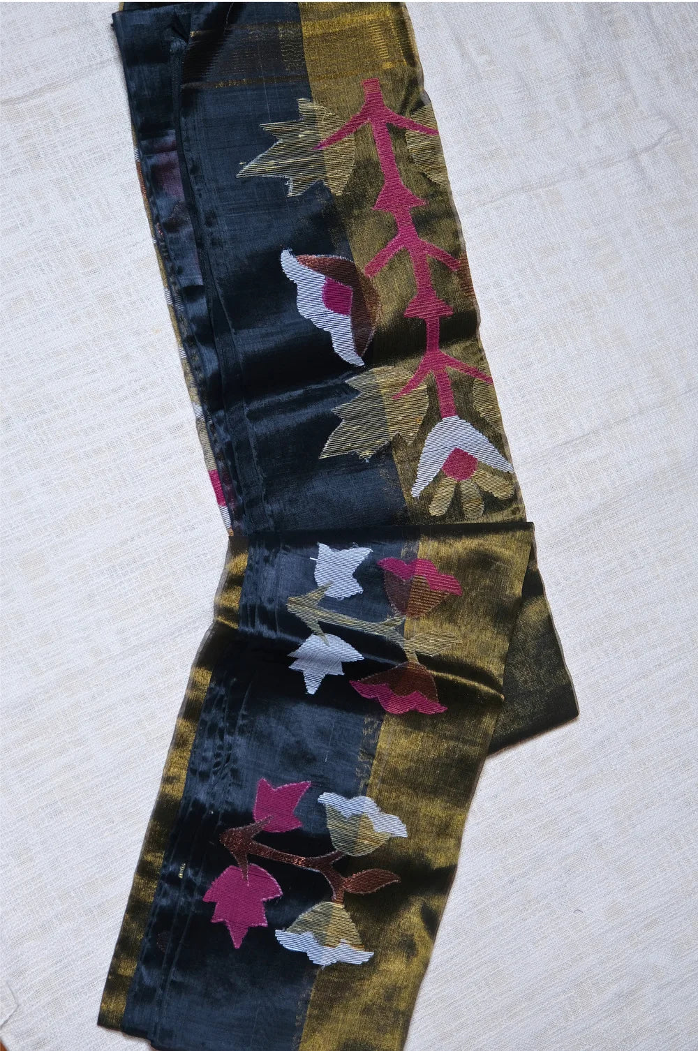 Golden Whisper - Handwoven Tissue Jamdani