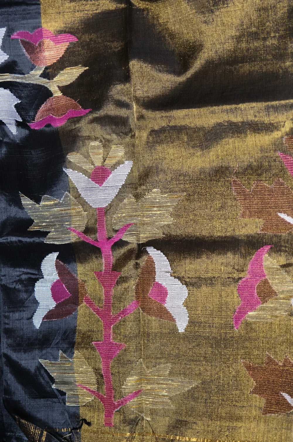 Golden Whisper - Handwoven Tissue Jamdani