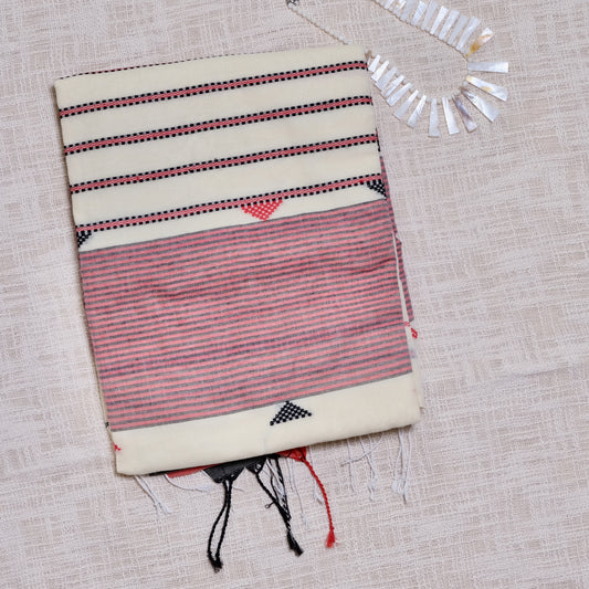 Grace Meets Comfort – Elegant Khadi Cotton Saree with Blouse Piece ✨