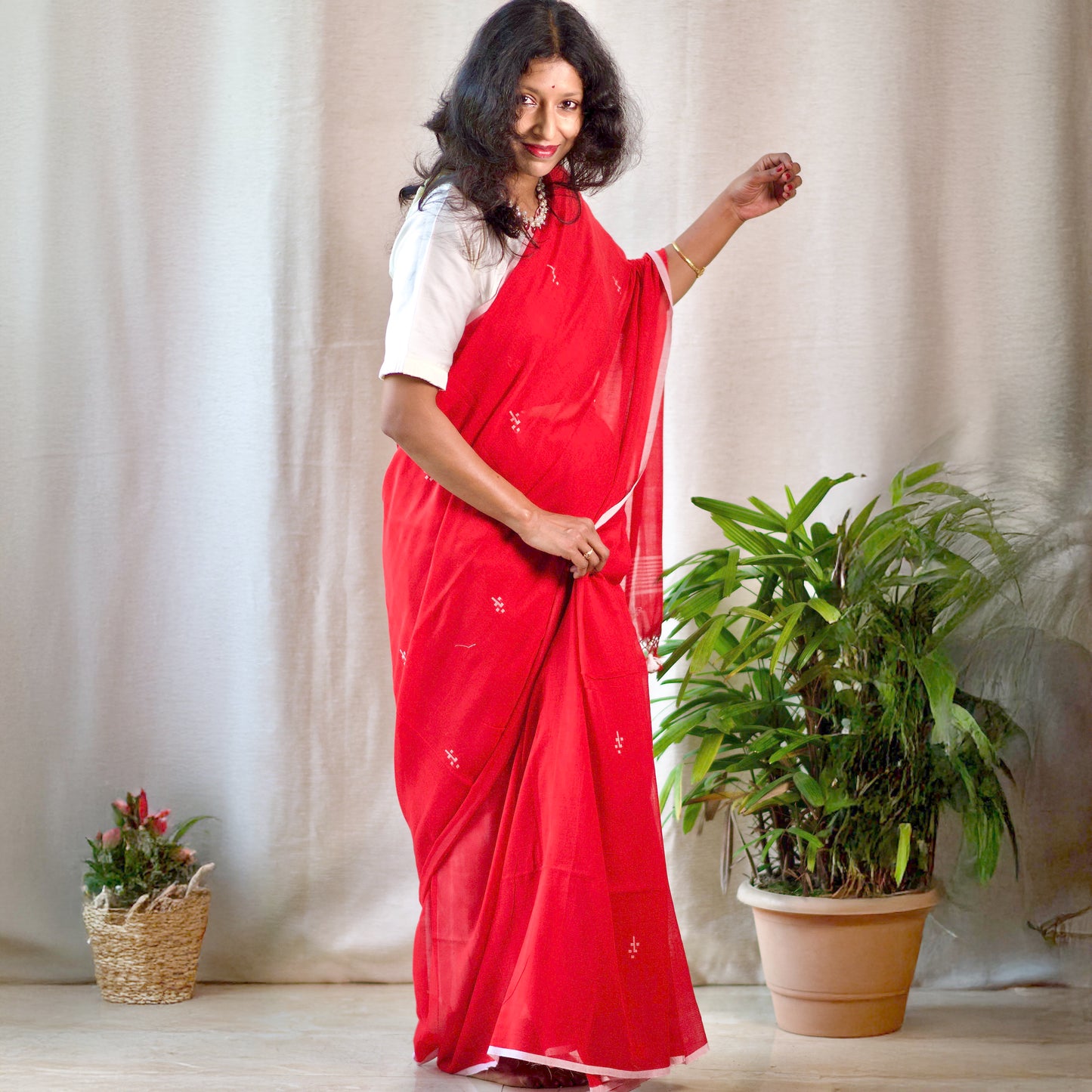 Soft Cotton Khadi Saree with Blouse Piece – Timeless Elegance & Everyday Comfort ✨