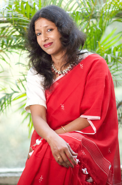 Soft Cotton Khadi Saree with Blouse Piece – Timeless Elegance & Everyday Comfort ✨