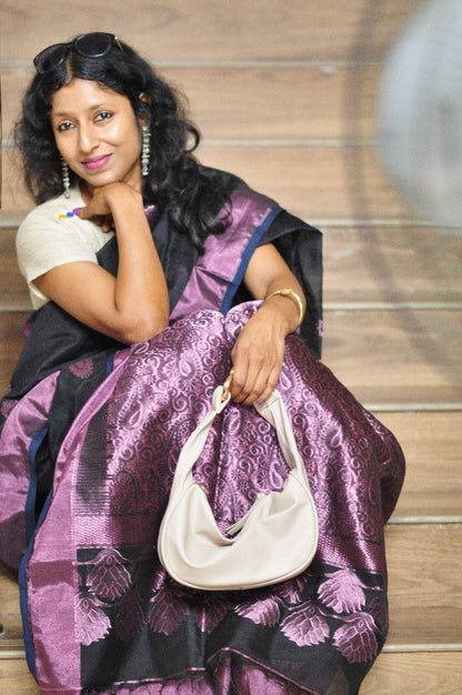 Timeless Weave – Handloom Saree with Matching Blouse Piece ✨