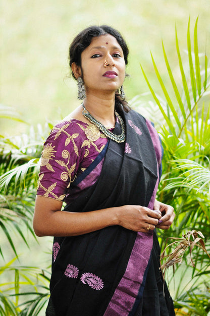 Timeless Weave – Handloom Saree with Matching Blouse Piece ✨