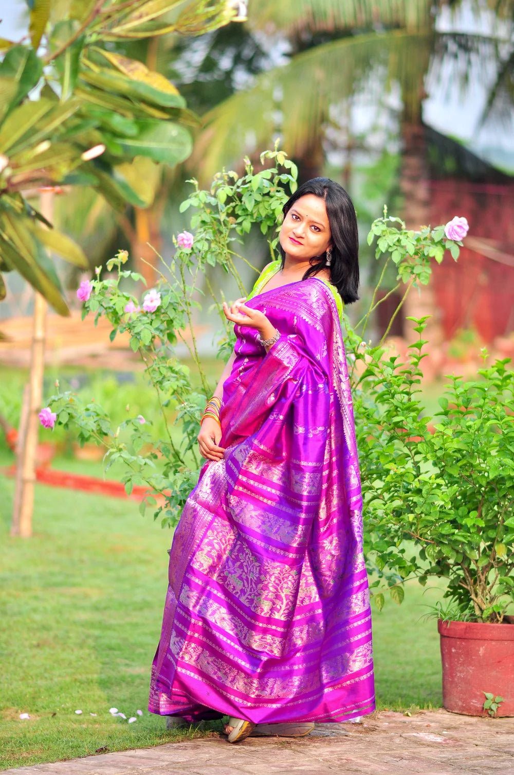 Raajnandini — Handwoven Swarno Katan (Silk Mark Certified)