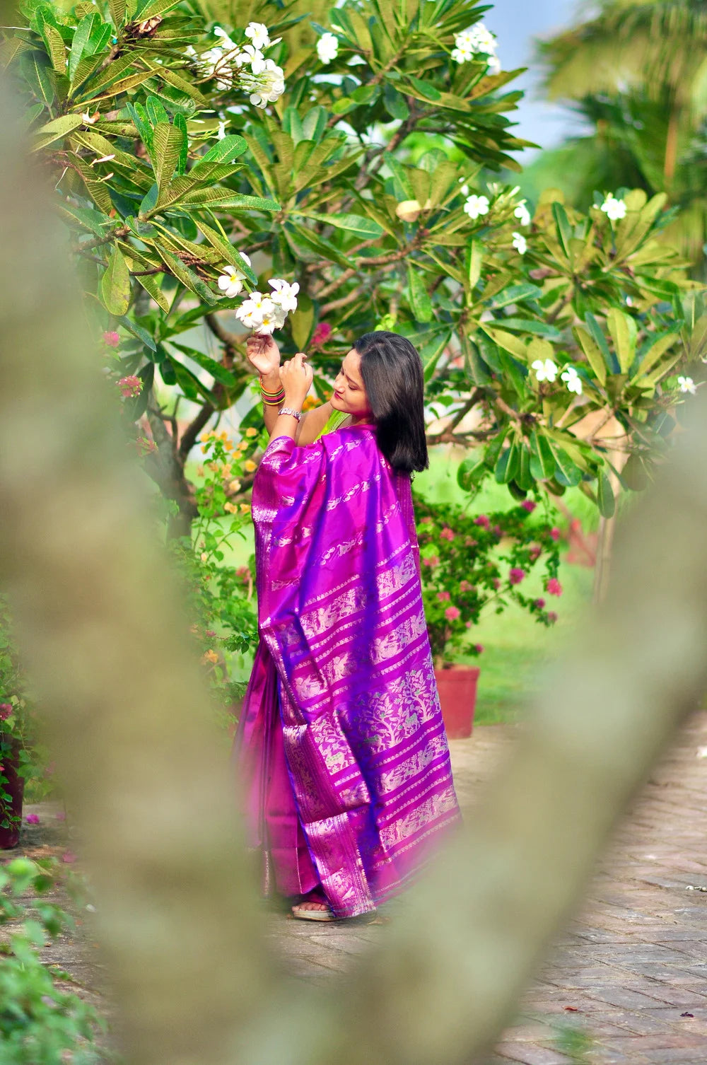 Raajnandini — Handwoven Swarno Katan (Silk Mark Certified)