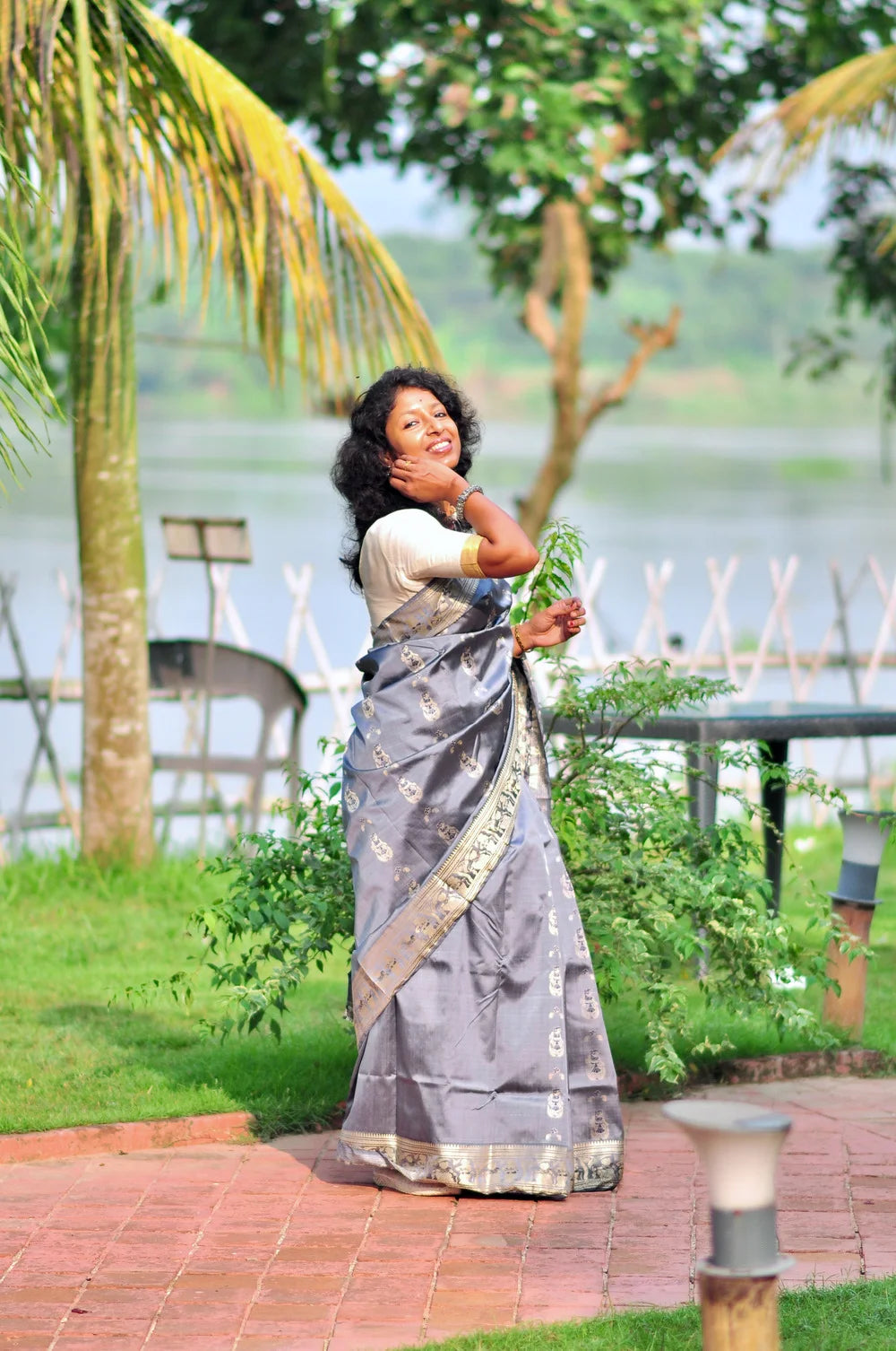 Rupali – Pure Murshidabad Silk Baluchori (Silk Mark Certified)