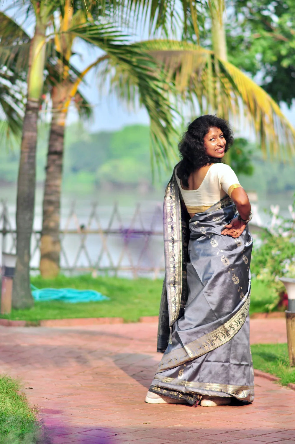 Rupali – Pure Murshidabad Silk Baluchori (Silk Mark Certified)