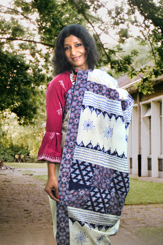 Timeless Elegance – Cotton Applique Saree ✨